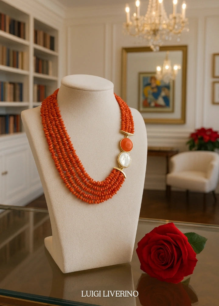 Collana in argento con fili di cupolini di corallo rosso mediterraneo, sasso corallo e perla naturale