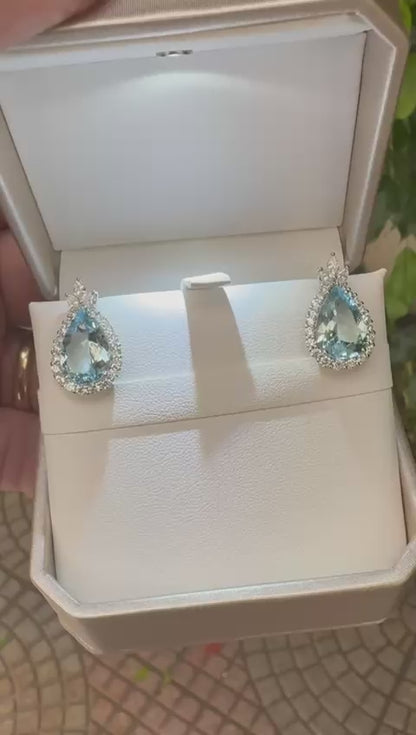 Orecchini in oro 18 kt. con gocce di acquamarina e diamanti