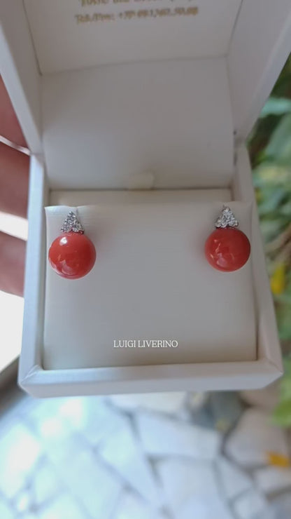Orecchini di corallo rosso con brillanti